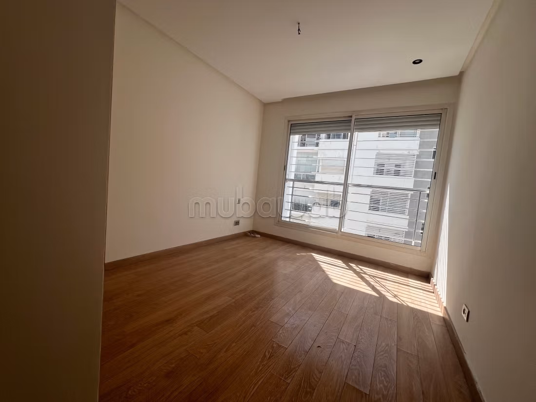 À LOUER – Magnifique appartement à Prestigia — 5
