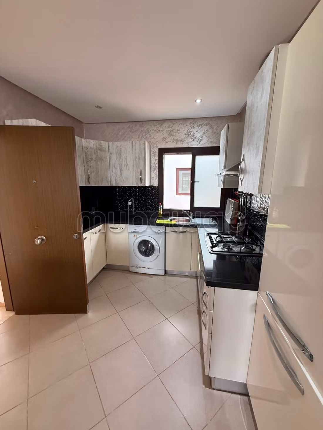 Bellissimo appartamento in affitto a Cabo Negro con una superficie totale di 60 m². Arredato