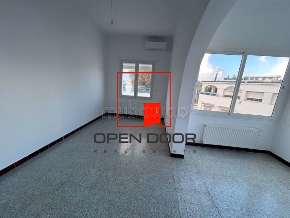 Etage de villa S3 à la Marsa vue mer
