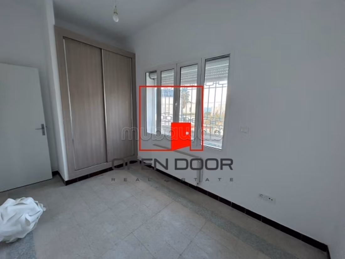 Etage de villa S3 à la Marsa vue mer