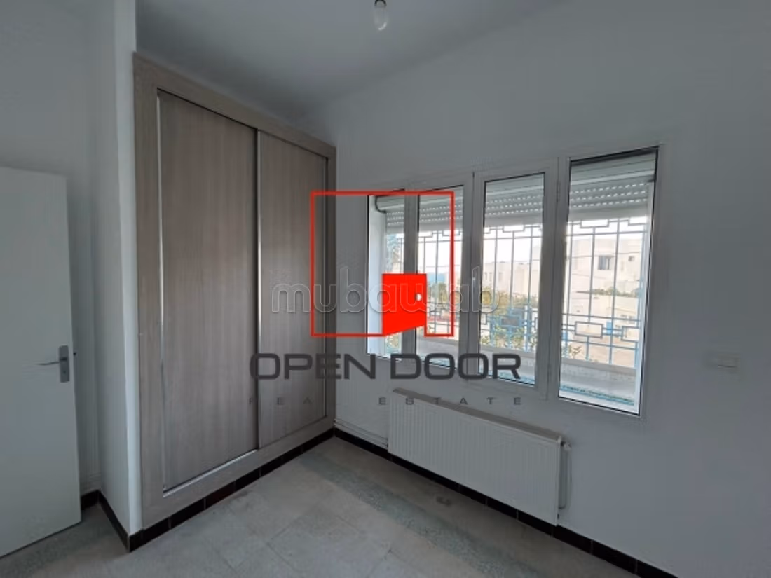 Etage de villa S3 à la Marsa vue mer