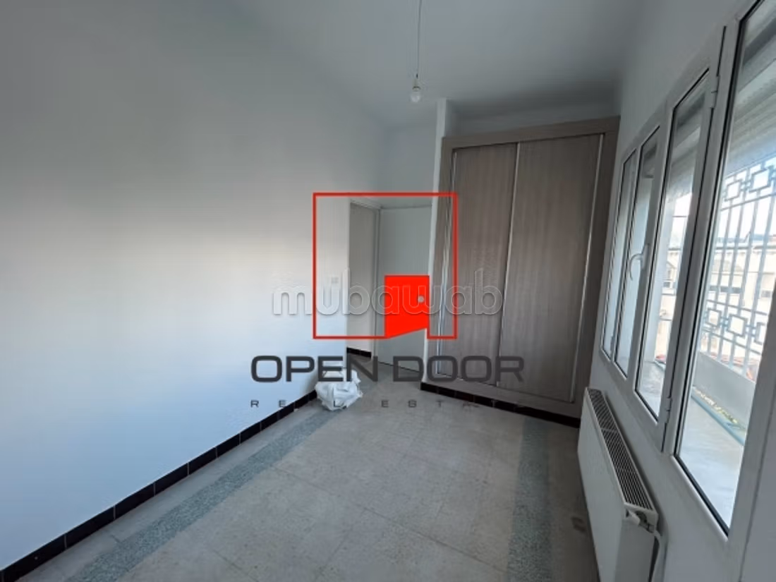 Etage de villa S3 à la Marsa vue mer