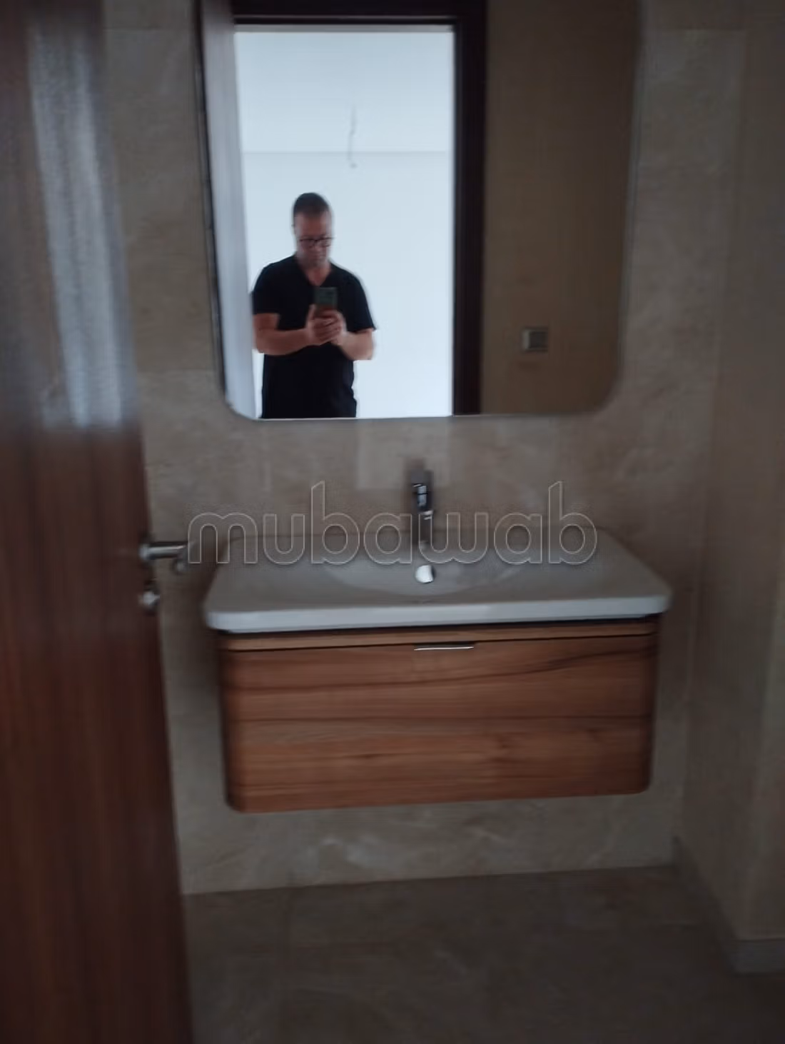 À LOUER – Superbe appartement de 200 m² à L’Orangeraie — 4