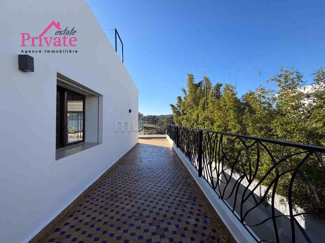 Location Villa 500 m² JBEL KBIR Tanger Ref: LZ846