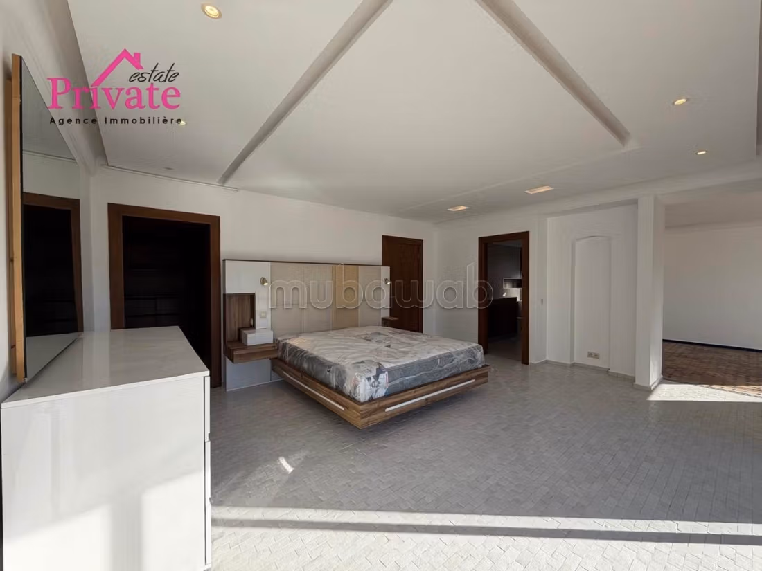 Location Villa 500 m² JBEL KBIR Tanger Ref: LZ846