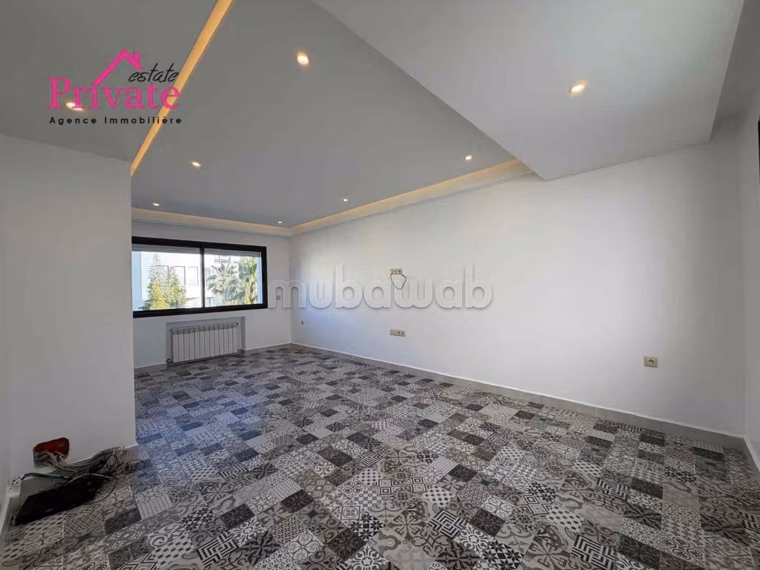 Location Villa 500 m² JBEL KBIR Tanger Ref: LZ846