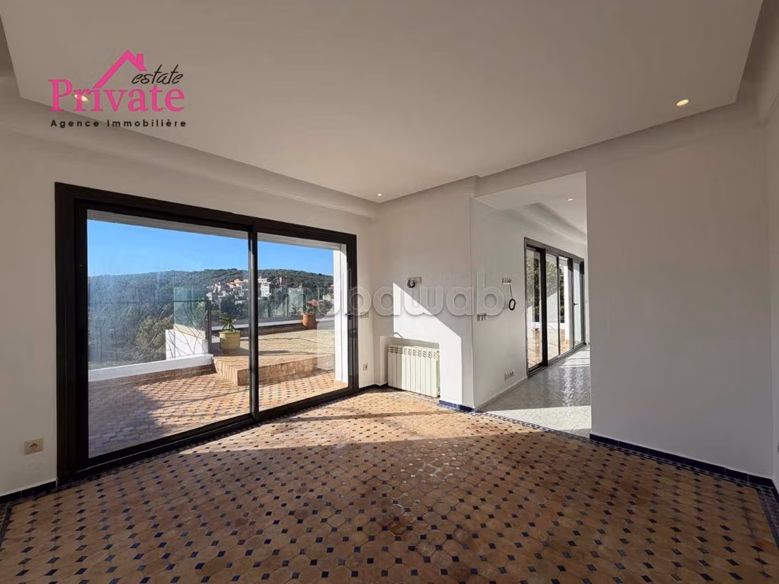 Location Villa 500 m² JBEL KBIR Tanger Ref: LZ846