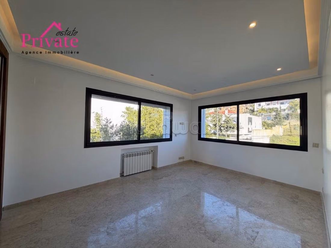 Location Villa 500 m² JBEL KBIR Tanger Ref: LZ846