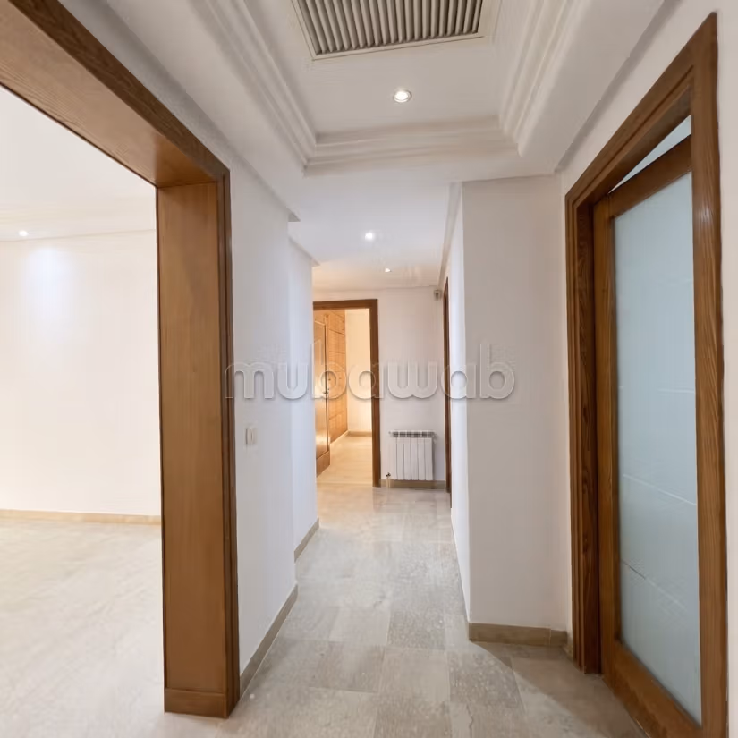 Haut Standing specieux S2 avec Jardin privé au Jardin de carthage