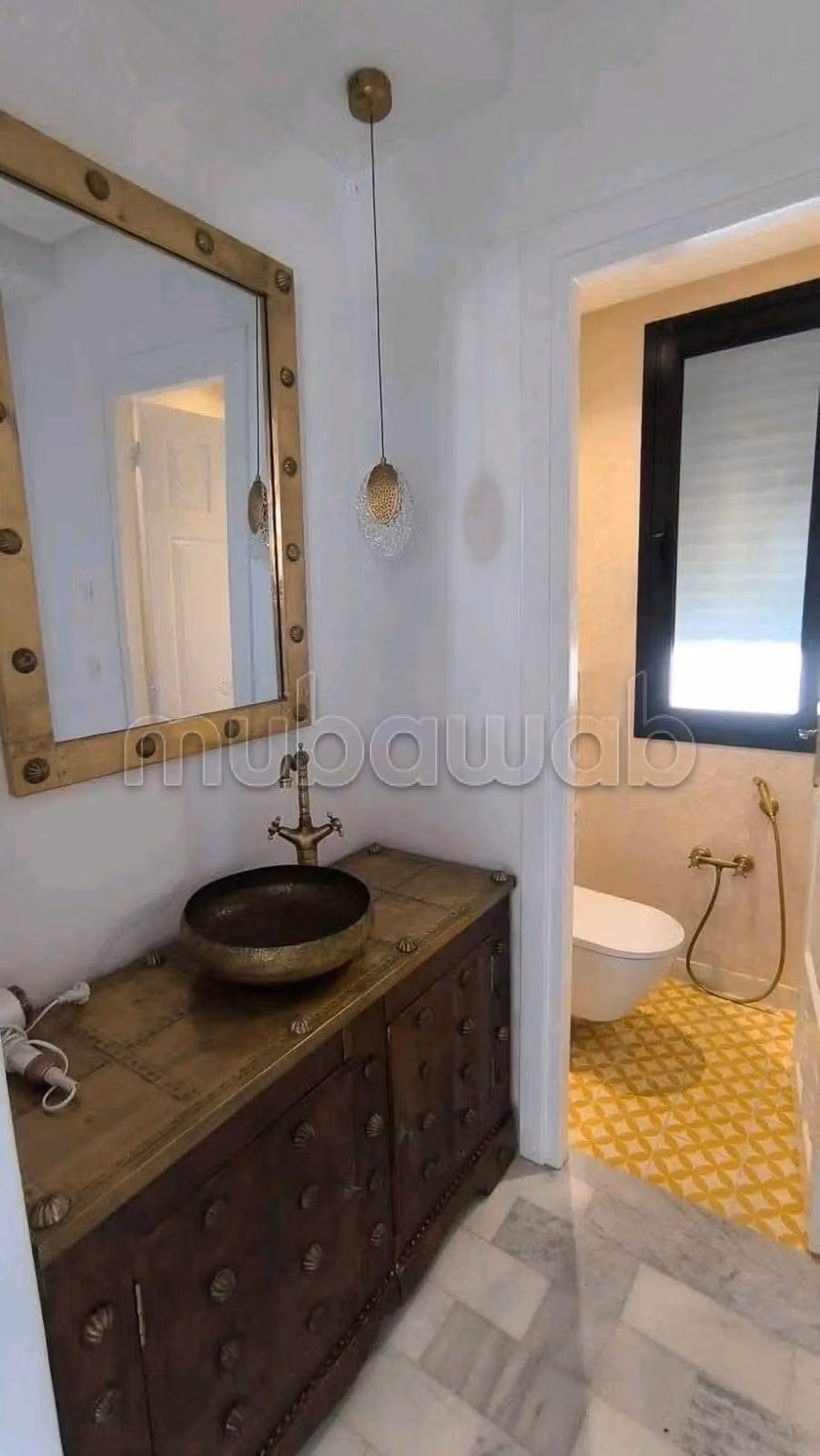 Location saisonnière villa de luxe à Hammamet. Surface de 350 m². Conciergerie à disposition, système de climatisation
