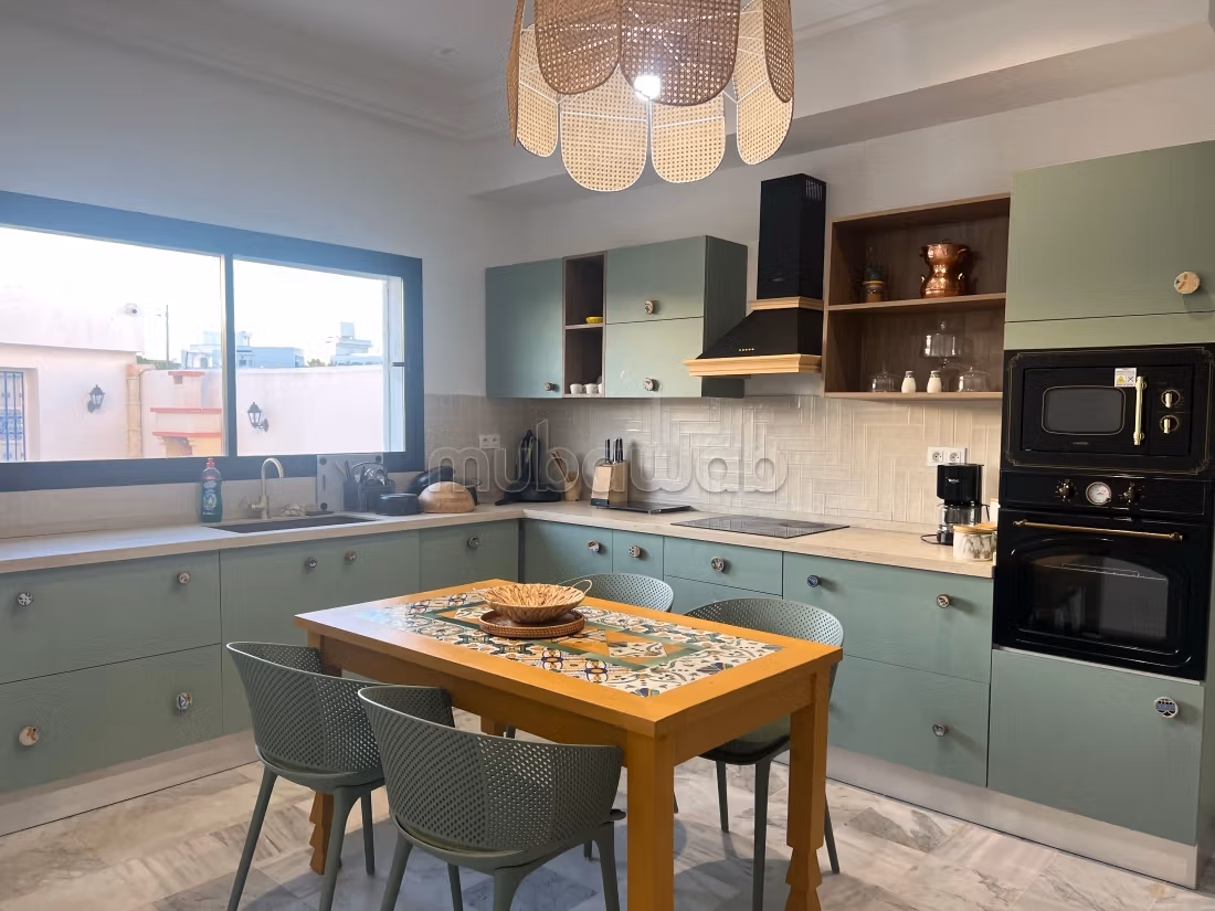 Location saisonnière villa de luxe à Hammamet. Surface de 350 m². Conciergerie à disposition, système de climatisation