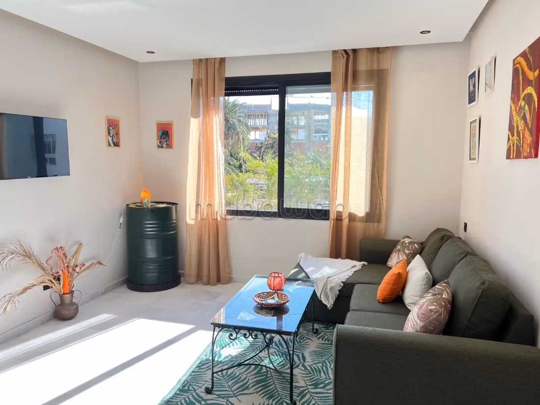 Joli Studio Meublé à Louer Riviera — 4