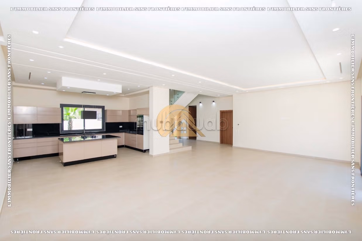 Villa vide à louer à Golf Akenza avec piscine privée et vue sur l’Atlas