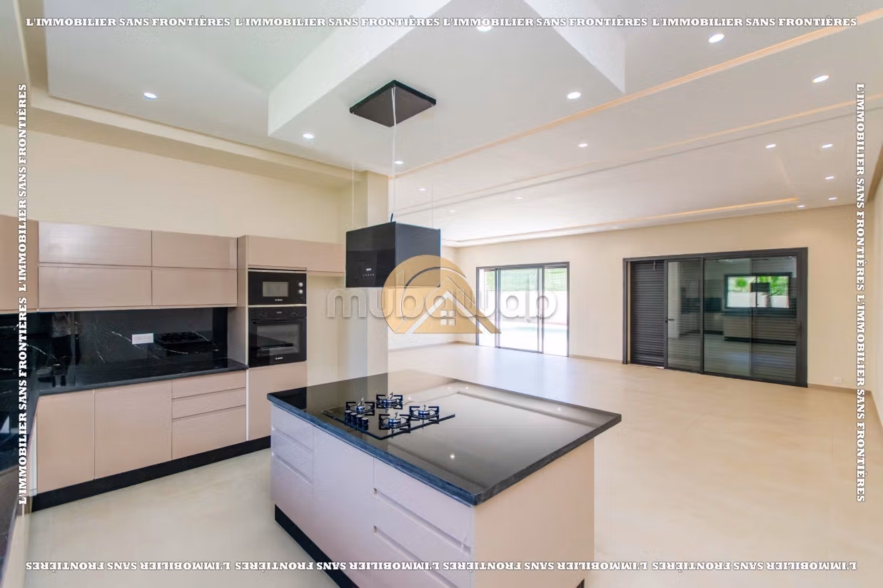 Villa vide à louer à Golf Akenza avec piscine privée et vue sur l’Atlas