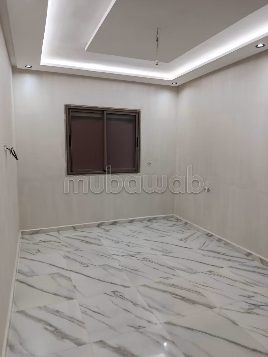 Appartement à l'achat à Mhamid. 
6 pièces. Porte blindée, sécurité — 2