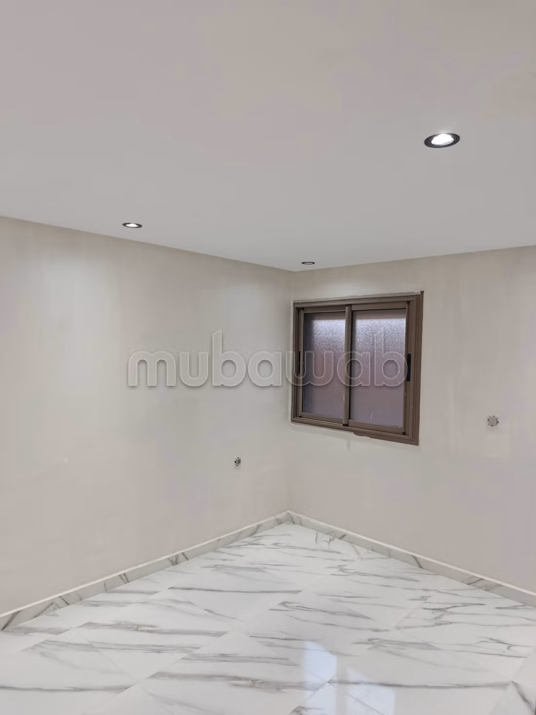 Appartement à l'achat à Mhamid. 
6 pièces. Porte blindée, sécurité — 5