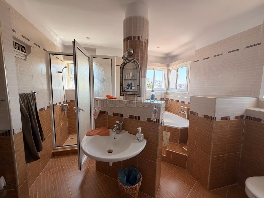 Belle villa à louer MEUBLÉE à JBEL KBIR TANGER