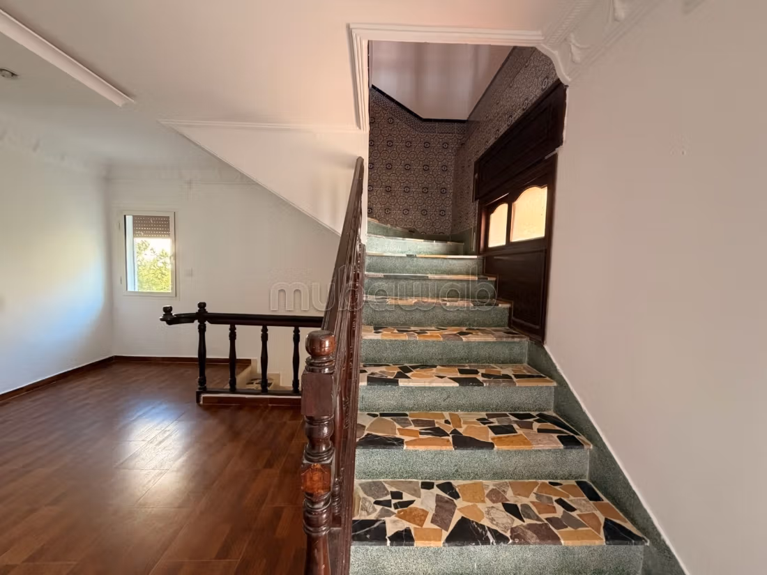 Belle villa à louer MEUBLÉE à JBEL KBIR TANGER