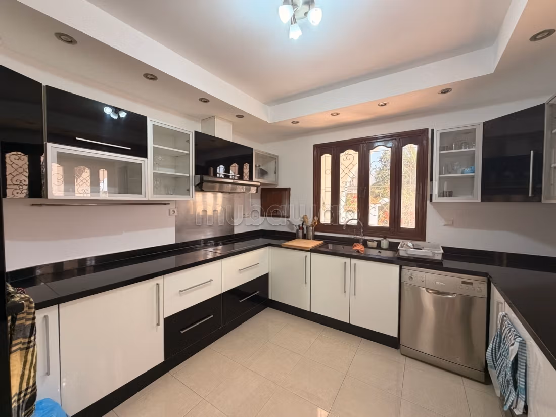 Belle villa à louer MEUBLÉE à JBEL KBIR TANGER