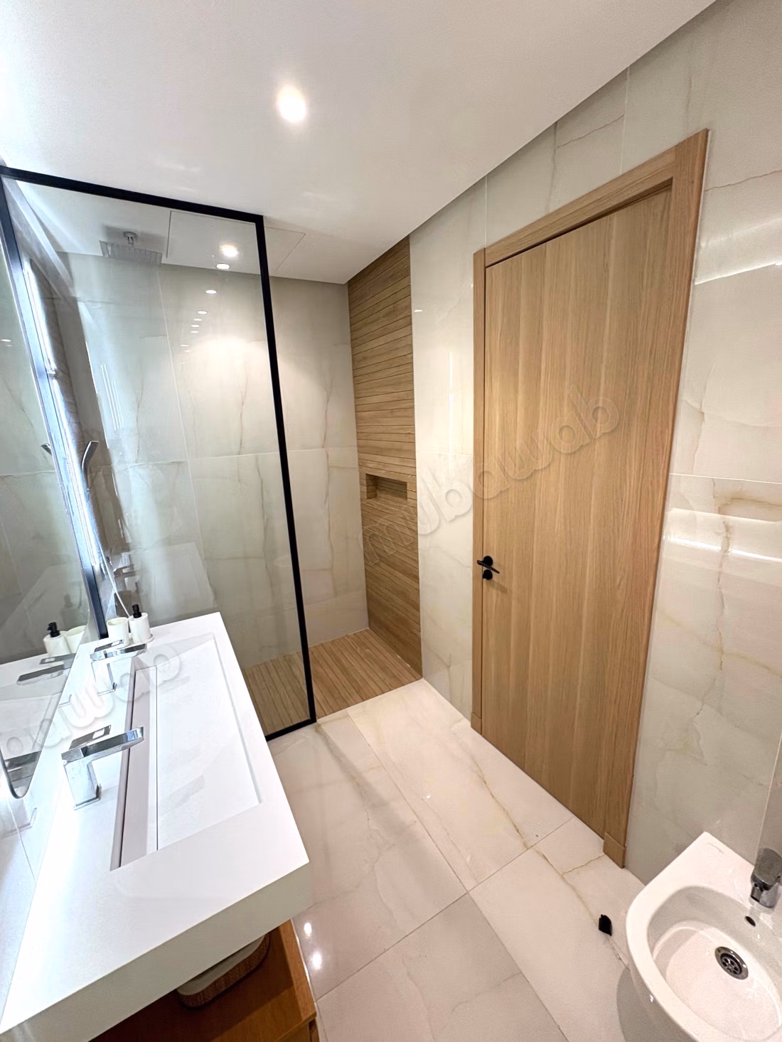 Très bel appartement meublé neuf