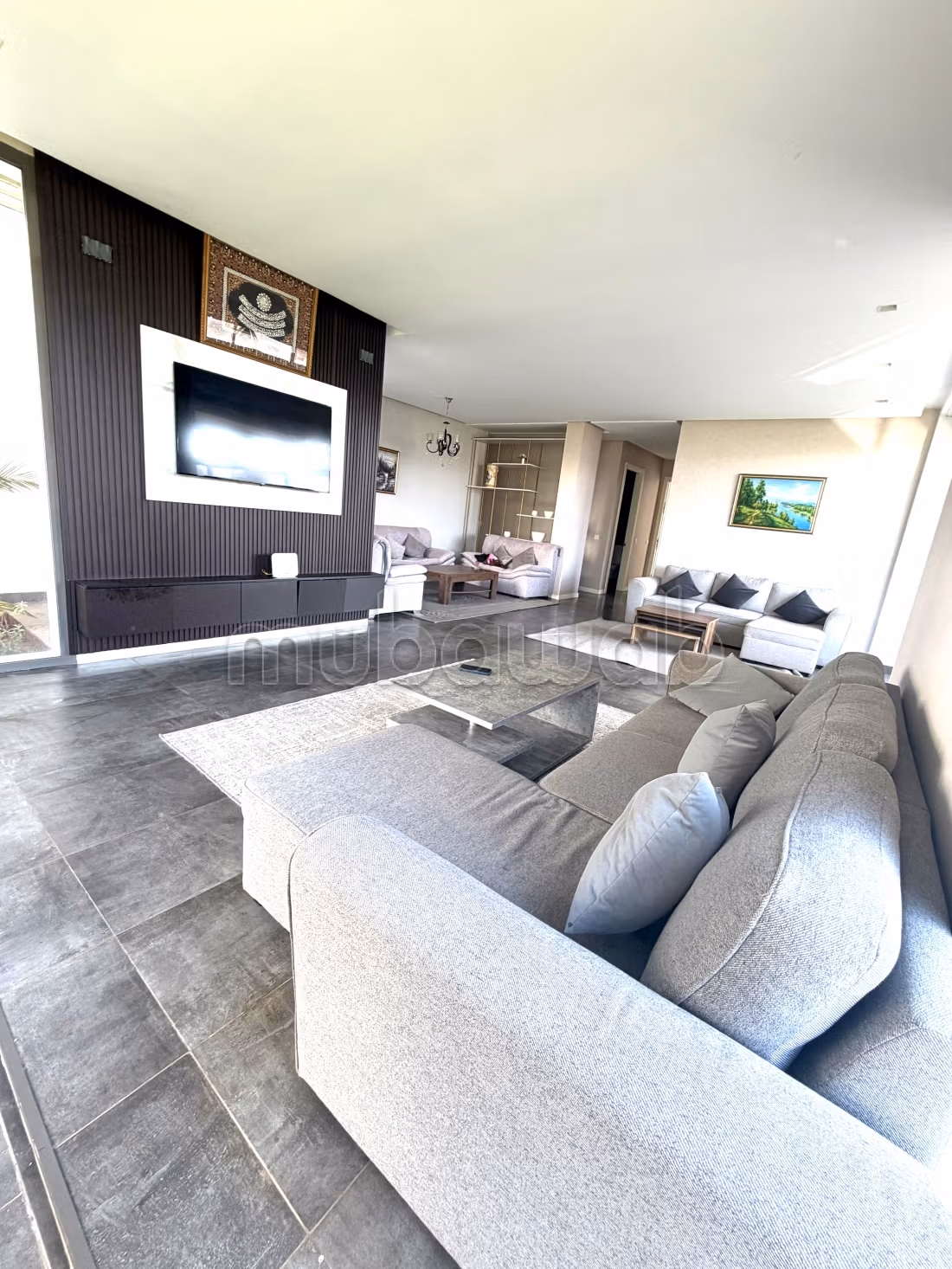 Très joli appartement rez ce jardin.
Meublé