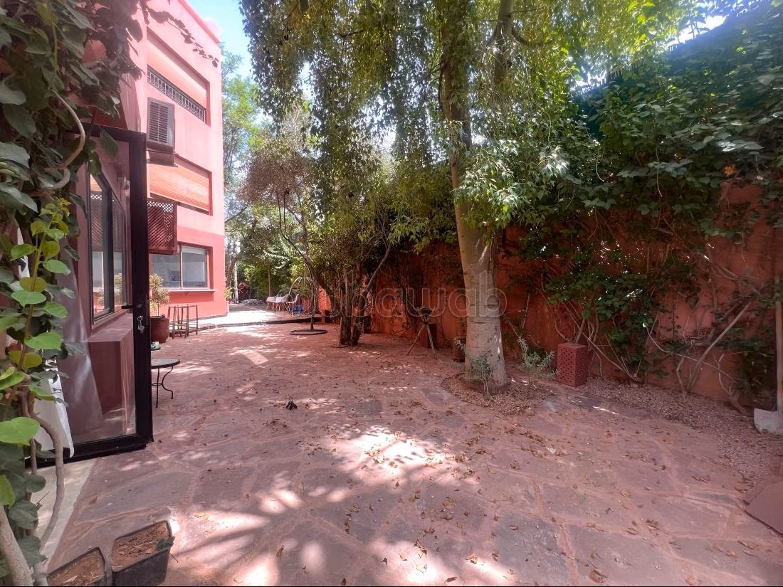 Appartement jardin 3 ch piscine