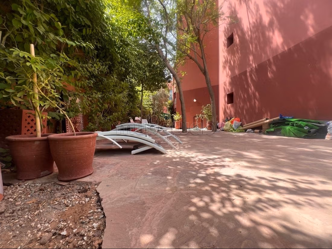 Appartement jardin 3 ch piscine