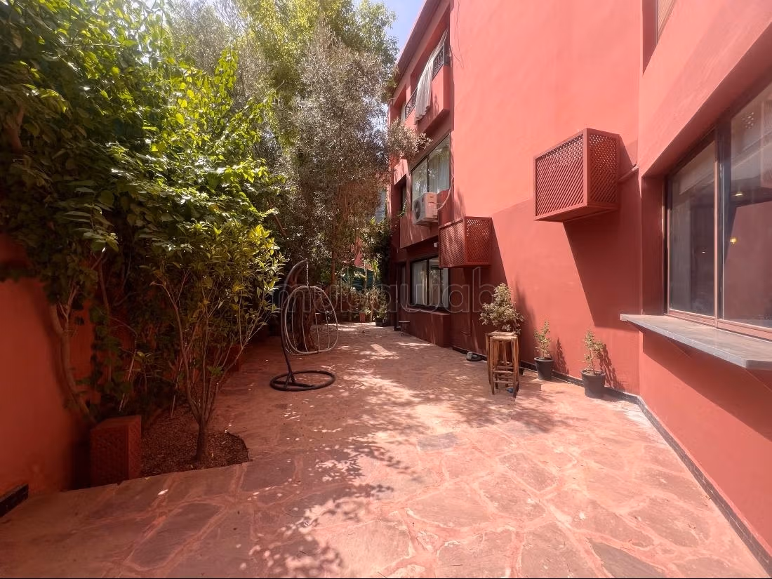 Appartement jardin 3 ch piscine