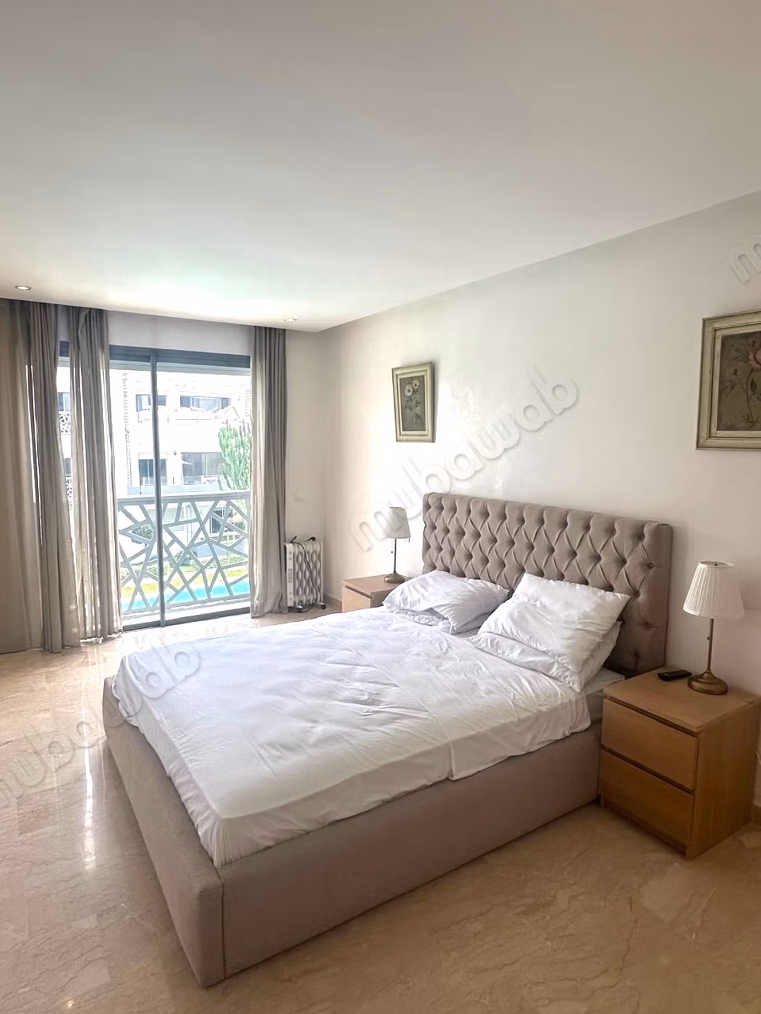 Coquet appartement vue piscine