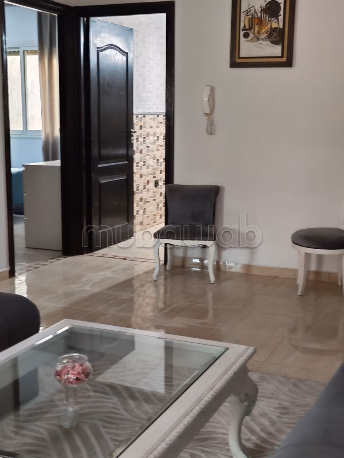 Appartement en vente à Berrechid. Surface totale 99 m². Salon traditionnel marocain, résidence sécurisée