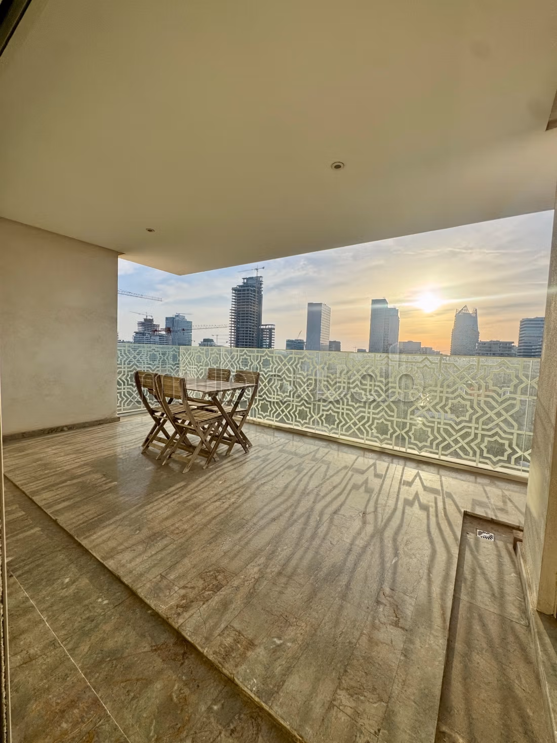 À Vendre – Appartement d’Exception en Résidence Fermée et Sécurisée au CFC