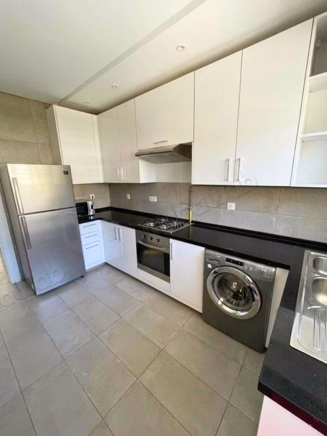 Appartement S3 à La Marsa – Zone Café Journal
