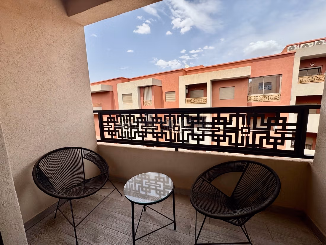 Very nice apartment for rent in Ouasis. Large area 86 m². Furnished