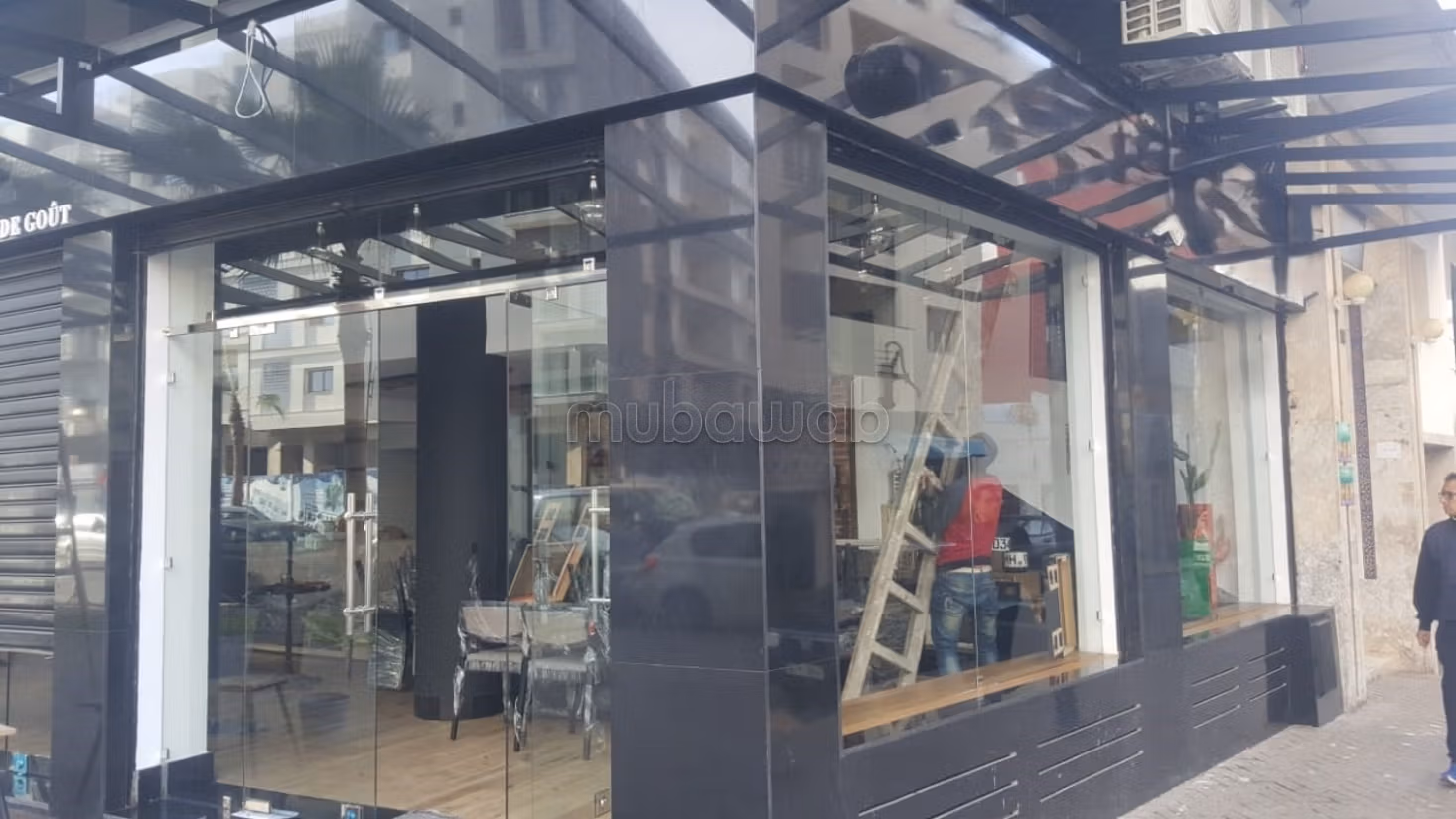 Café de 240 m² avec mezzanine à vendre