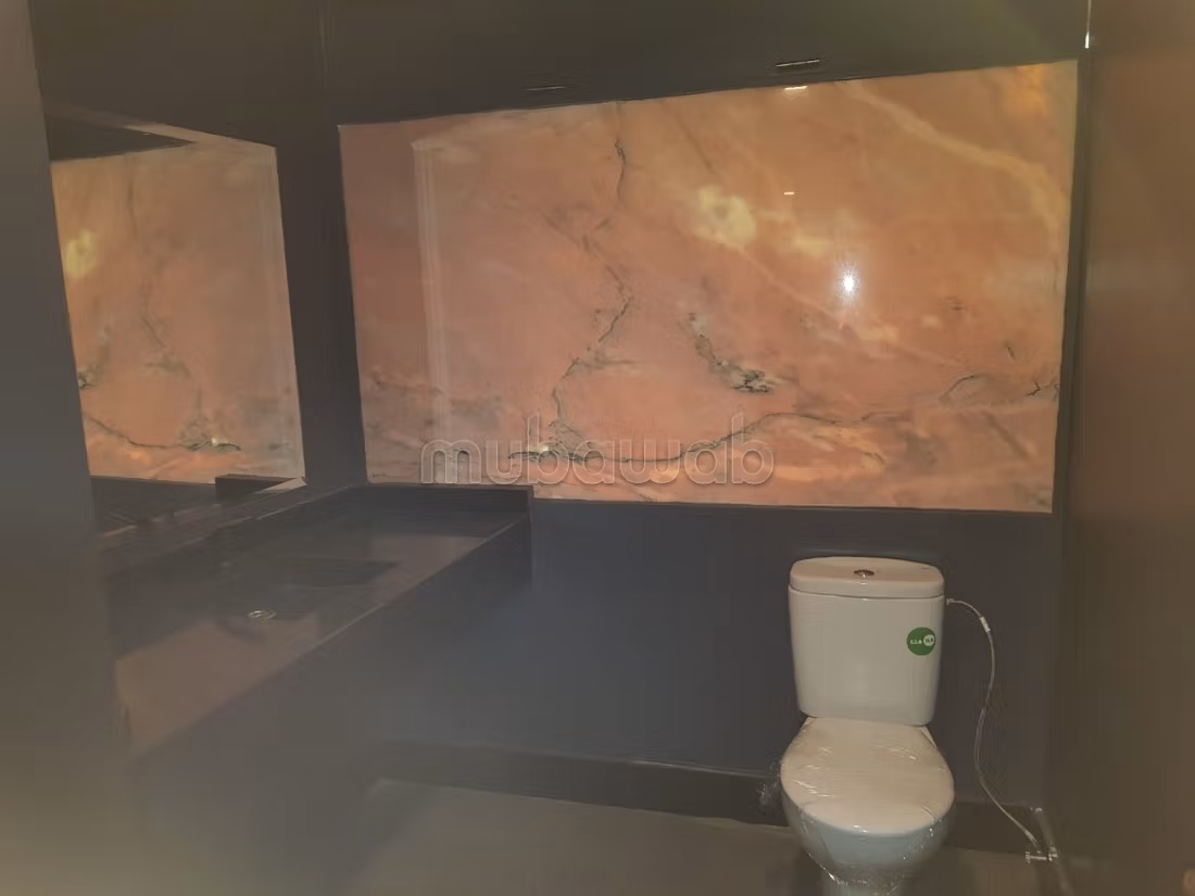 Café de 240 m² avec mezzanine à vendre