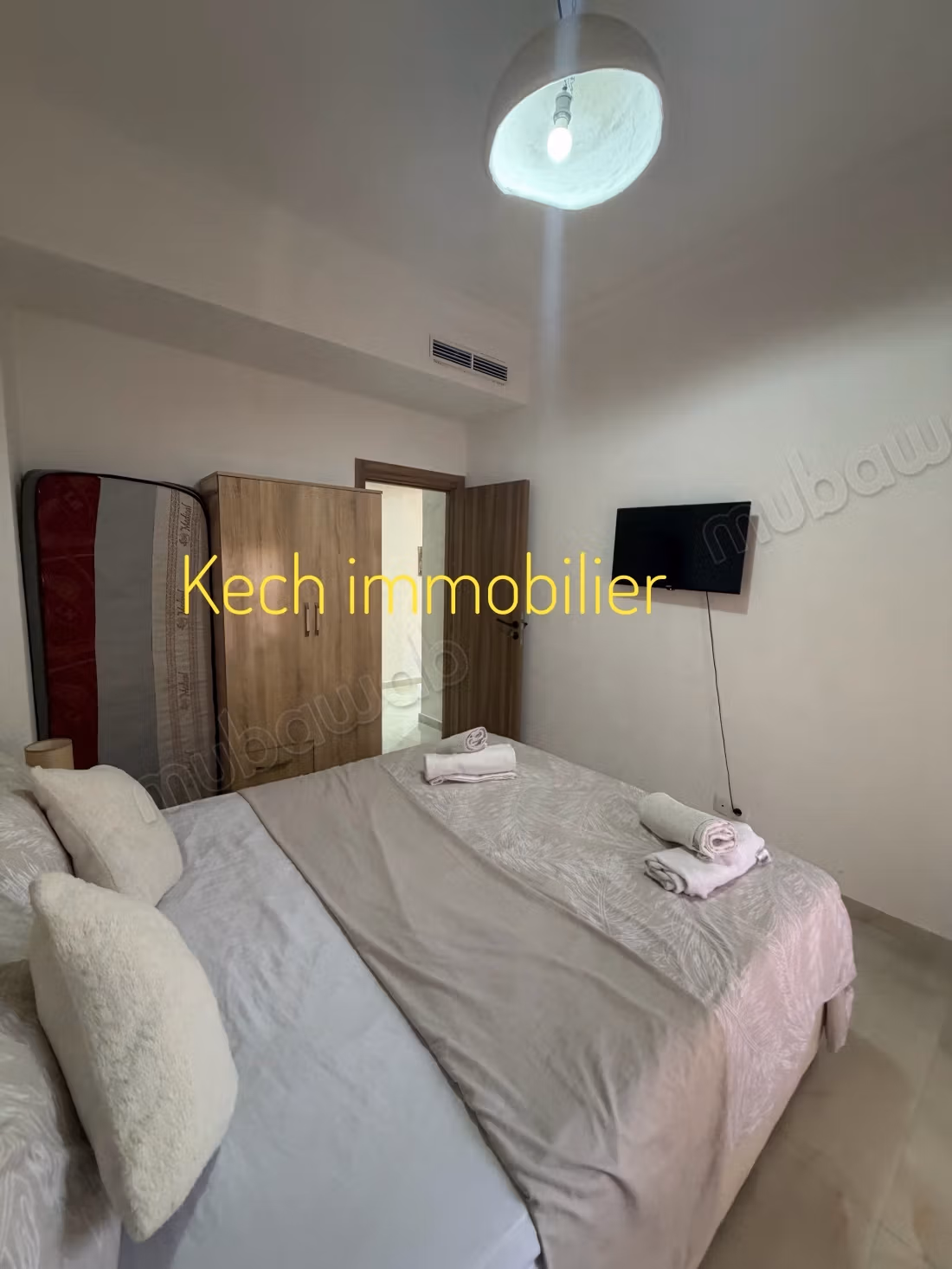 Bel appartamento arredato con 2 camere da letto e piscina