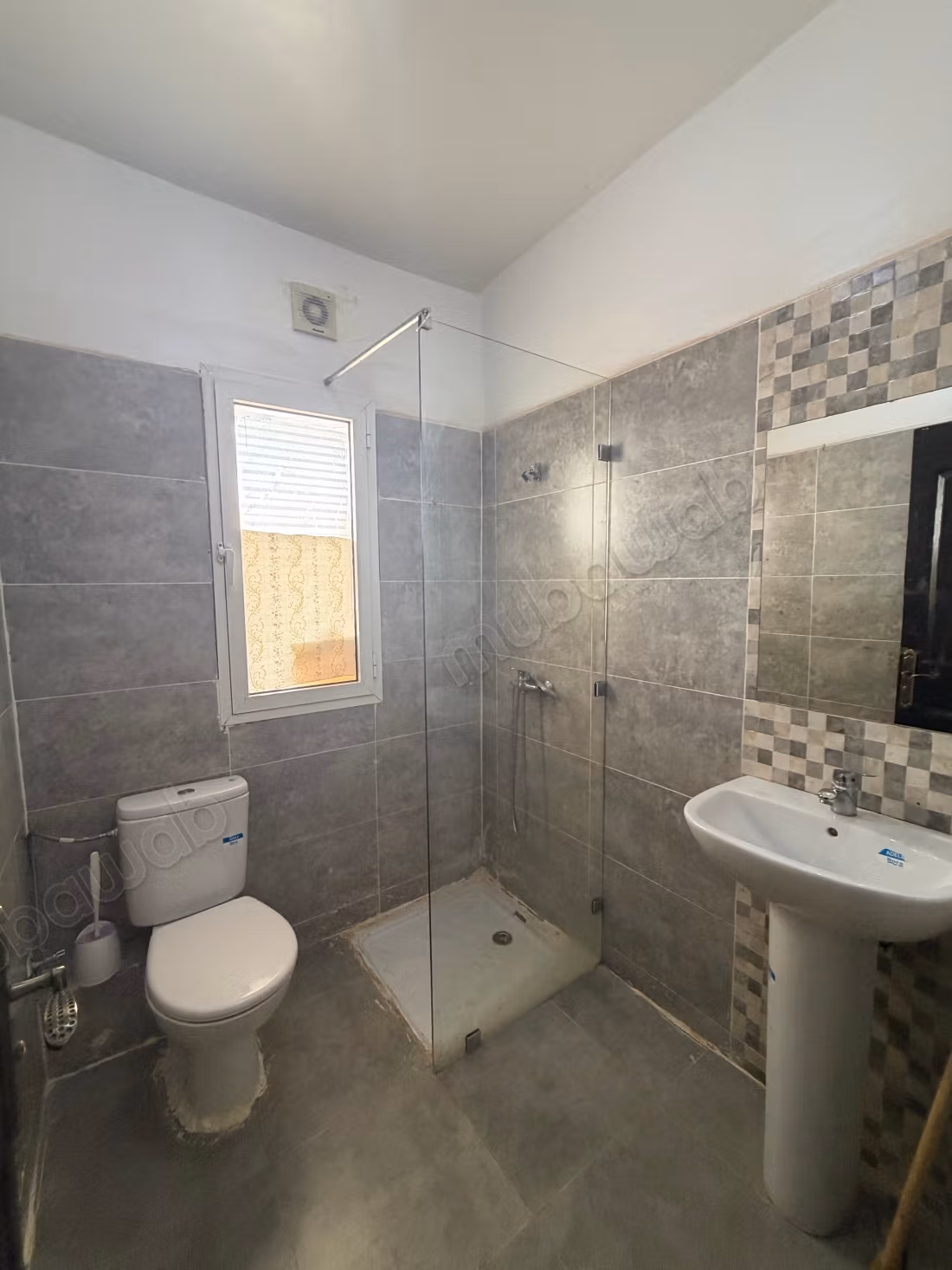 Joli appartement 1 chambre meublé avec terrasse