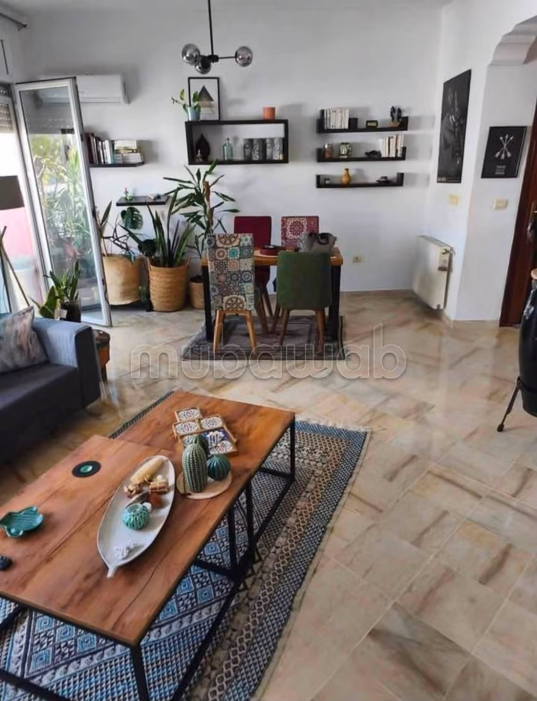 In Vendita - Ampio Appartamento S3 ad Ain Zaghouan