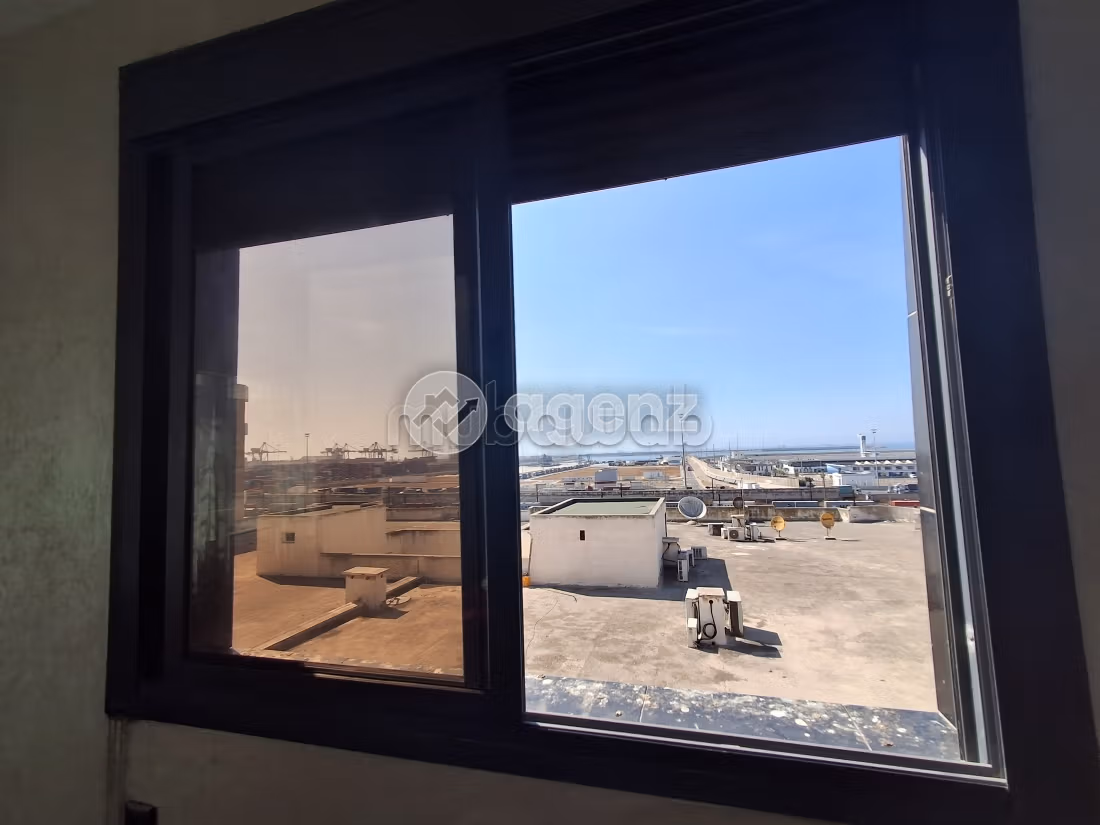 Appartement à vendre 75 m², 2 chambres Roches Noires Casablanca