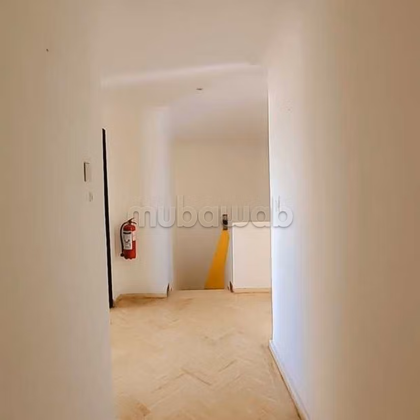 Ufficio in Affitto di 337.0 m² a Casablanca, Moulay Youssef