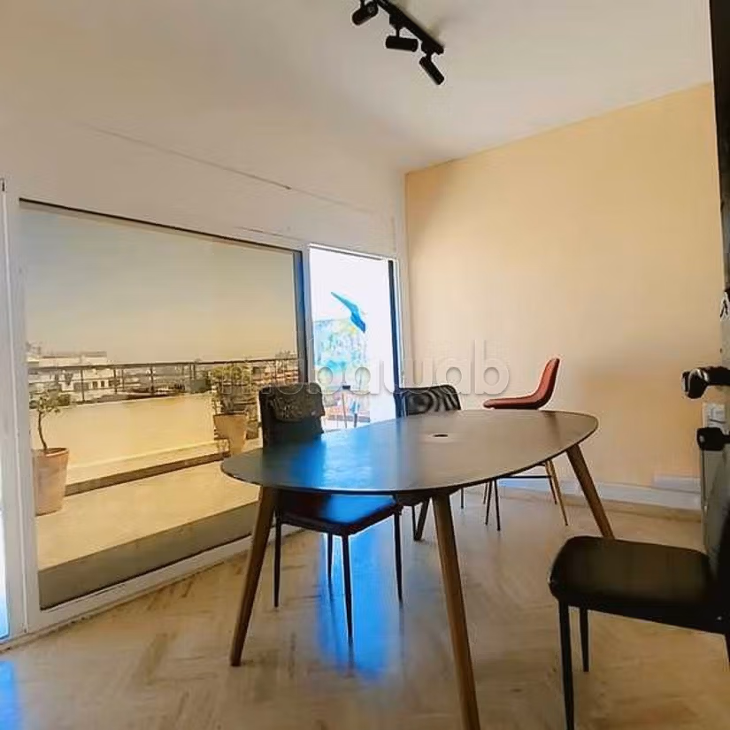 Ufficio in Affitto di 337.0 m² a Casablanca, Moulay Youssef