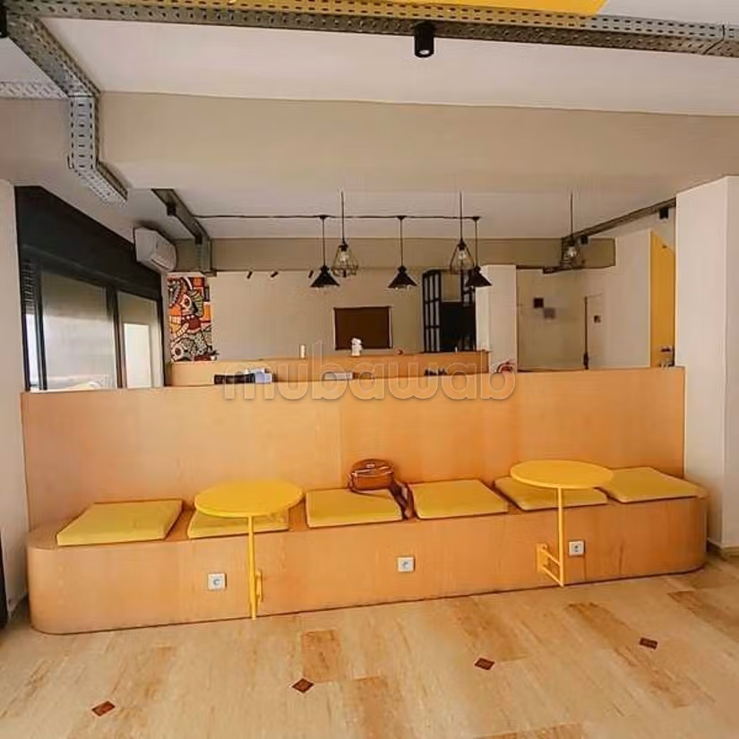 Ufficio in Affitto di 337.0 m² a Casablanca, Moulay Youssef