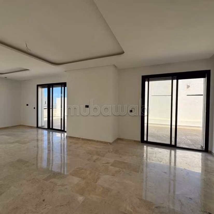 Appartement à Louer de 303.0 m² à Casablanca, Ain Diab Extension 2