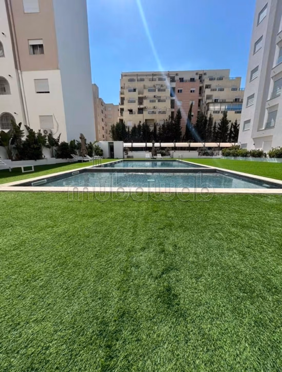 Appartement de vacances à louer à Hammamet Nord. 1 belle chambre. Porte blindée, antenne parabolique