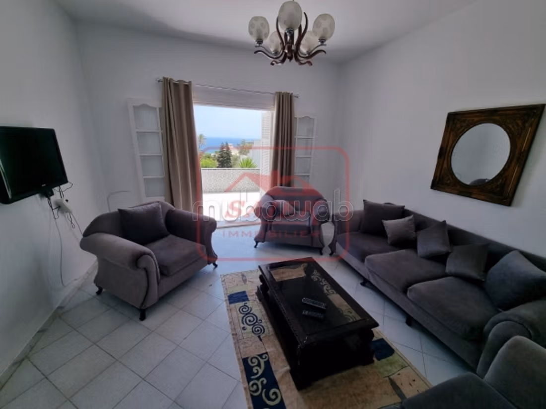 In Vendita Villa con Vista Completa sul Mare alla Corniche Biz
