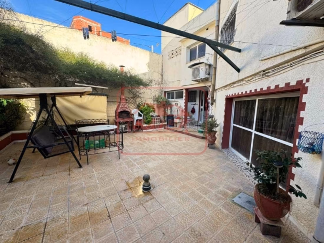 In Vendita Villa Su Due Livelli a El Bhira Bizerte
