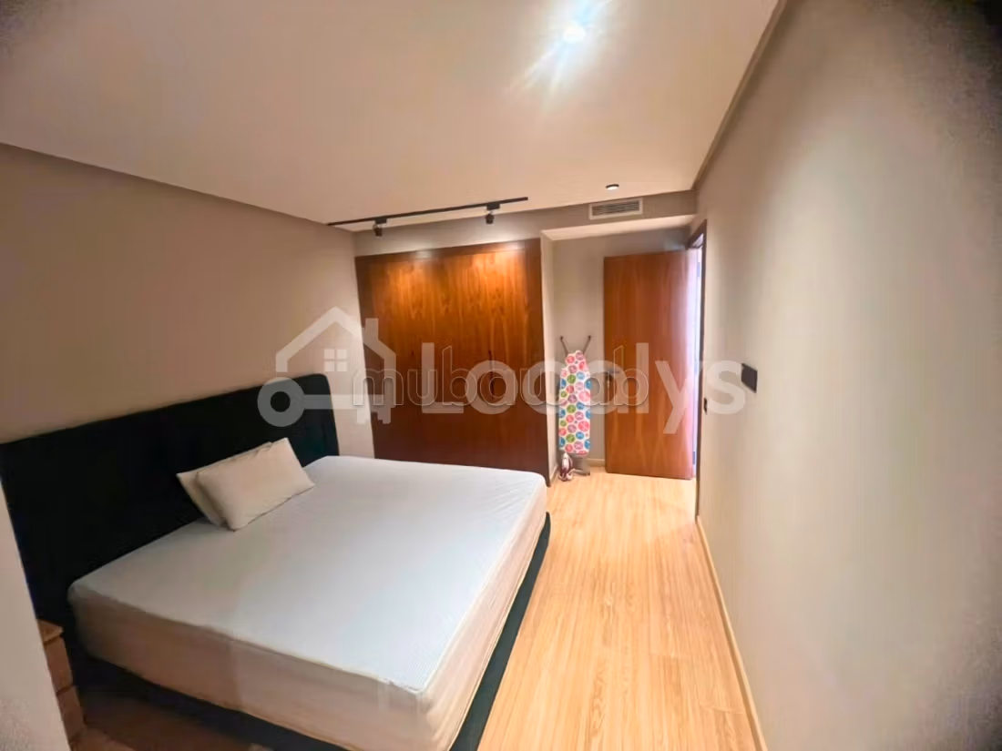 Appartamento arredato con 2 camere in affitto Palmier