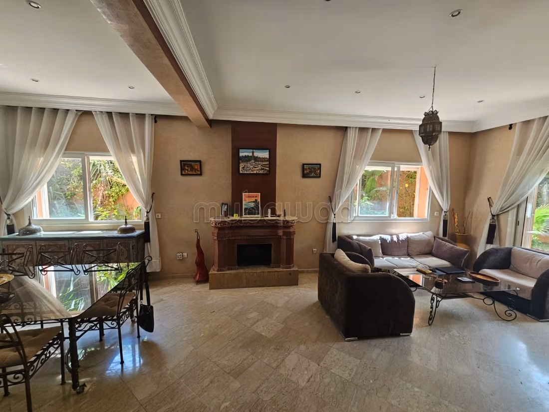 Uitzonderlijke gemeubileerde villa te koop in Targa