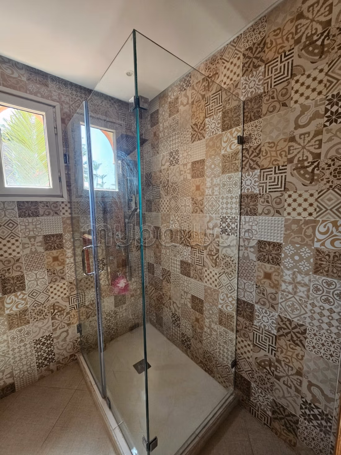 Uitzonderlijke gemeubileerde villa te koop in Targa
