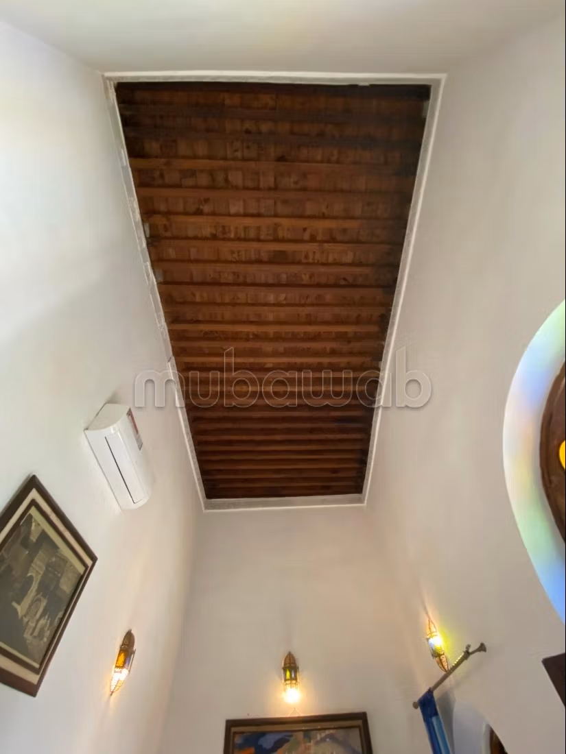 Riad, guest house style, with charm